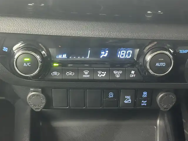 トヨタ ハイラックス Z 熊本県 2021(令3)年 3.5万km アティチュードブラックマイカ ワンオーナー　/ＧＲスポーツバー　/ＢＦグッドリッチタイヤ　/社外ディスプレイオーディオFH-８５００DVS（CD・DVD）　/クラッツィオシートカバー　/社外前方ドライブレコーダー　/レーダークルーズコントロール　/前後クリアランスソナー/衝突軽減ブレーキ/横滑り防止/ダウンヒルアシスト/先行車発進お知らせ機能/車線逸脱警報/社外フロアマット/社外１７インチAW/オートライト/LEDヘッドライト/フォグランプ/スマートキー/プッシュスタート/保証書/取扱説明書