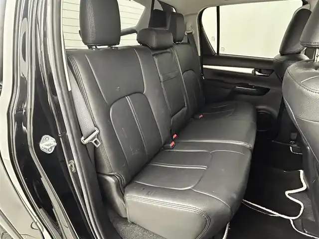 トヨタ ハイラックス Z 熊本県 2021(令3)年 3.5万km アティチュードブラックマイカ ワンオーナー　/ＧＲスポーツバー　/ＢＦグッドリッチタイヤ　/社外ディスプレイオーディオFH-８５００DVS（CD・DVD）　/クラッツィオシートカバー　/社外前方ドライブレコーダー　/レーダークルーズコントロール　/前後クリアランスソナー/衝突軽減ブレーキ/横滑り防止/ダウンヒルアシスト/先行車発進お知らせ機能/車線逸脱警報/社外フロアマット/社外１７インチAW/オートライト/LEDヘッドライト/フォグランプ/スマートキー/プッシュスタート/保証書/取扱説明書