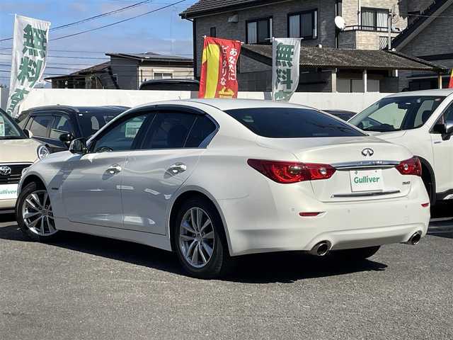 日産 スカイライン ハイブリッド 350GT Type P 大分県 2014(平26)年 6.9万km クリスタルホワイトパール ブラックレザーシート/メーカーメモリナビ 【フルセグ/DVD/BTオーディオ】/全方位カメラ/純正17インチアルミホイール/レーダークルーズコントロール/ドライブレコーダー/前後クリアランスソナー/前席パワーシート/ビルトインETC/LEDヘッドライト/LEDフォグランプ/オートライト/レザーステアリング/電動チルトステアリング/ステアリングリモコン/前席シートヒーター/横滑り防止装置/ウインカーミラー/ドアバイザー/フロアマット/電動格納ミラー/サイド＆Wエアバッグ/ABS/スマートキー×2/オールオートパワーウィンドウ/ナビ取説