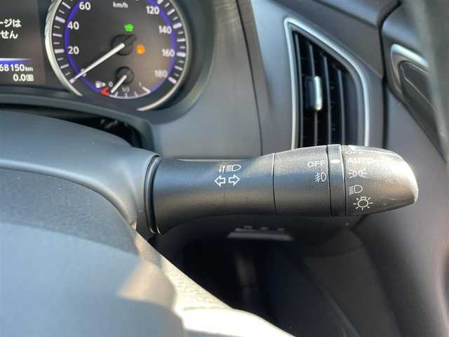 日産 スカイライン ハイブリッド 350GT Type P 大分県 2014(平26)年 6.9万km クリスタルホワイトパール ブラックレザーシート/メーカーメモリナビ 【フルセグ/DVD/BTオーディオ】/全方位カメラ/純正17インチアルミホイール/レーダークルーズコントロール/ドライブレコーダー/前後クリアランスソナー/前席パワーシート/ビルトインETC/LEDヘッドライト/LEDフォグランプ/オートライト/レザーステアリング/電動チルトステアリング/ステアリングリモコン/前席シートヒーター/横滑り防止装置/ウインカーミラー/ドアバイザー/フロアマット/電動格納ミラー/サイド＆Wエアバッグ/ABS/スマートキー×2/オールオートパワーウィンドウ/ナビ取説