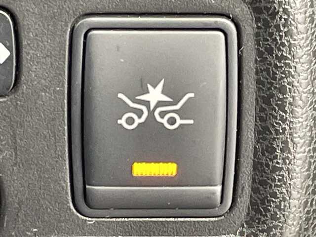 日産 ノート XVセレ +セーフ 群馬県 2014(平26)年 3.9万km インペリアルアンバーP 純正ＣＤデッキ　エマージェンシーブレーキ　ドライブレコーダー　衝突軽減ブレーキ　アイドリングストップ　横滑り防止装置　ＬＥＤヘッドライト　オートライト　スマートキー　プッシュスタート　禁煙車