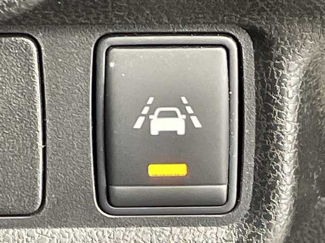 日産 ノート XVセレ +セーフ 群馬県 2014(平26)年 3.9万km インペリアルアンバーP 純正ＣＤデッキ　エマージェンシーブレーキ　ドライブレコーダー　衝突軽減ブレーキ　アイドリングストップ　横滑り防止装置　ＬＥＤヘッドライト　オートライト　スマートキー　プッシュスタート　禁煙車