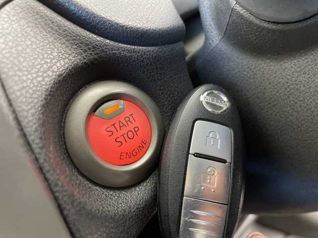 日産 ノート XVセレ +セーフ 群馬県 2014(平26)年 3.9万km インペリアルアンバーP 純正ＣＤデッキ　エマージェンシーブレーキ　ドライブレコーダー　衝突軽減ブレーキ　アイドリングストップ　横滑り防止装置　ＬＥＤヘッドライト　オートライト　スマートキー　プッシュスタート　禁煙車