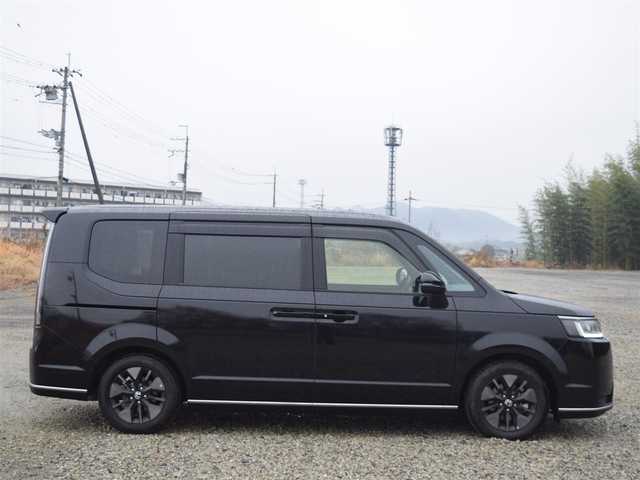ホンダ ステップワゴン スパーダ 兵庫県 2024(令6)年 1.6万km 黒 ワンオーナー/純正ナビ/全方位カメラ/フルセグTV/ETC/ドライブレコーダー前後/両側パワースライドドア/パワーバックドア/ハーフレザーシート/シートヒーター/LEDヘッドライト/純正アルミホイール/ホンダセンシング/スマートキー/プッシュスタート/コーナーセンサー