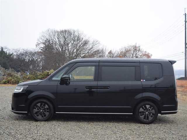 ホンダ ステップワゴン スパーダ 兵庫県 2024(令6)年 1.6万km 黒 ワンオーナー/純正ナビ/全方位カメラ/フルセグTV/ETC/ドライブレコーダー前後/両側パワースライドドア/パワーバックドア/ハーフレザーシート/シートヒーター/LEDヘッドライト/純正アルミホイール/ホンダセンシング/スマートキー/プッシュスタート/コーナーセンサー