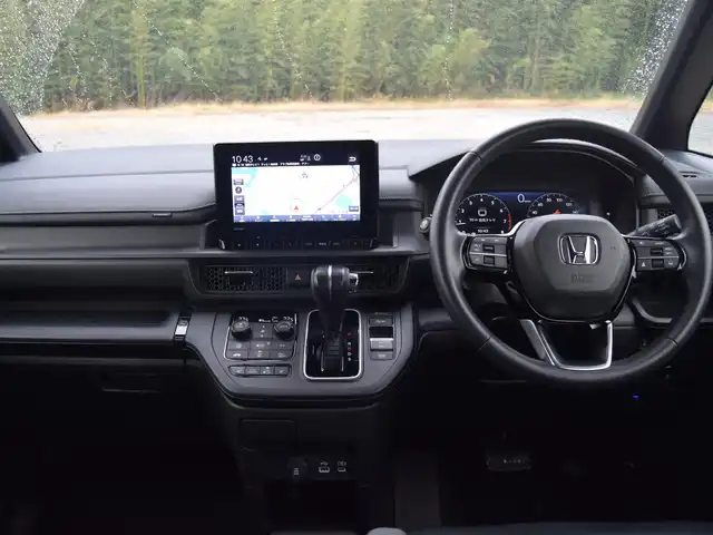 ホンダ ステップワゴン スパーダ 兵庫県 2024(令6)年 1.6万km 黒 ワンオーナー/純正ナビ/全方位カメラ/フルセグTV/ETC/ドライブレコーダー前後/両側パワースライドドア/パワーバックドア/ハーフレザーシート/シートヒーター/LEDヘッドライト/純正アルミホイール/ホンダセンシング/スマートキー/プッシュスタート/コーナーセンサー