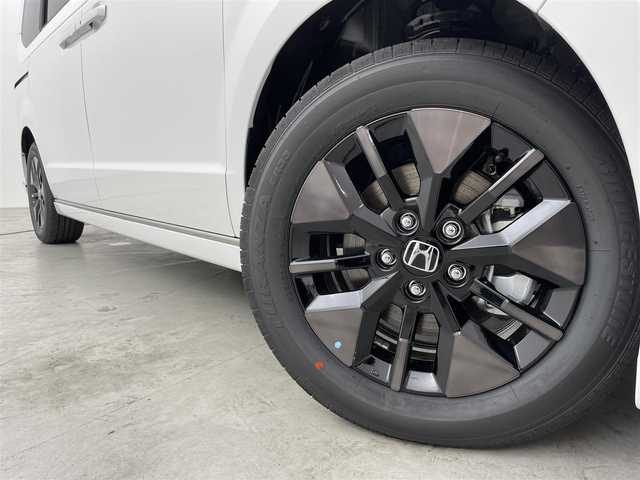 ホンダ ステップワゴン スパーダ eHEV 福岡県 2025(令7)年 0.1万km未満 プラチナホワイトパール 登録済未使用車　/純正１１．４型ナビ　/バックカメラ　/ＡＣＣ　/コーナーセンサー　/衝突軽減ブレーキ　/レーンキープ　/ＢＳＭ　/踏み間違い防止　/パドルシフト　/ハーフレザー　/シートヒーター　/パワーバックドア　/ＬＥＤ