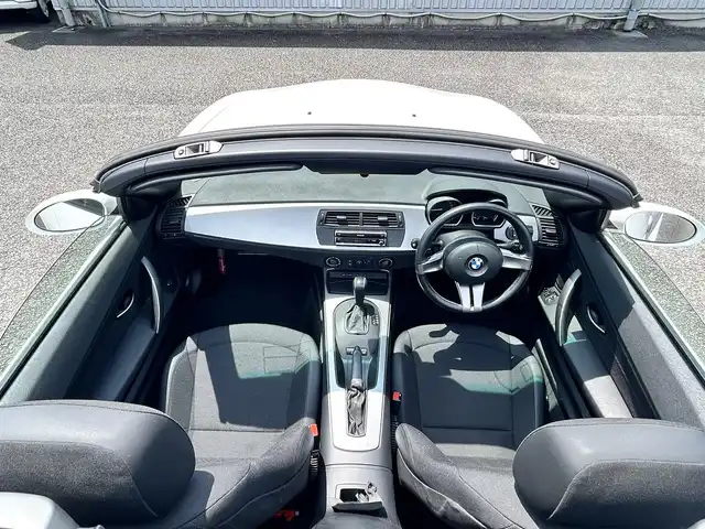 ＢＭＷ Ｚ４ ロードスター 2．5i 静岡県 2006(平18)年 6.8万km パール ユーザー買取車両/社外HDDナビ（CN-HDS960D）/　【CD/DVD/ワンセグTV）/オープンカー/MTモード付AT/ETC