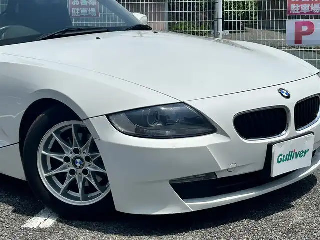 ＢＭＷ Ｚ４ ロードスター 2．5i 静岡県 2006(平18)年 6.8万km パール ユーザー買取車両/社外HDDナビ（CN-HDS960D）/　【CD/DVD/ワンセグTV）/オープンカー/MTモード付AT/ETC