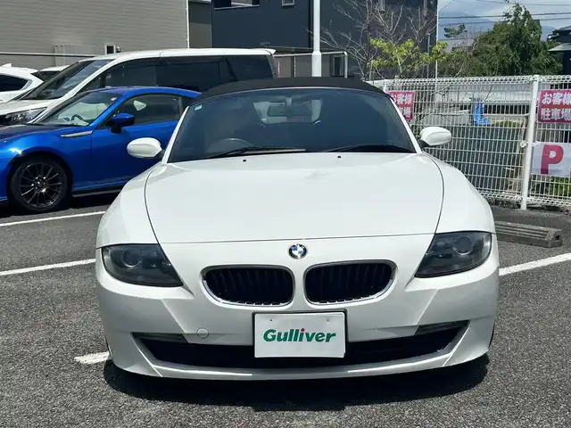 ＢＭＷ Ｚ４ ロードスター 2．5i 静岡県 2006(平18)年 6.8万km パール ユーザー買取車両/社外HDDナビ（CN-HDS960D）/　【CD/DVD/ワンセグTV）/オープンカー/MTモード付AT/ETC