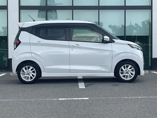日産 デイズ ハイウェイスターX 和歌山県 2020(令2)年 1.6万km ホワイトパール 純正9インチナビ（MM319D-L)/フルセグTV/（AM/FM/DVD/Bluetooth）/衝突軽減ブレーキ/横滑り防止機能/オートライト/前後コーナーセンサー/前後ドラレコ/オートライト/オートマチックハイビーム/ステアリングリモコン/プッシュスタート/LEDヘッドライト/フォグランプ/ドアバイザー/前列純正フロアマット/純正14インチアルミホイール