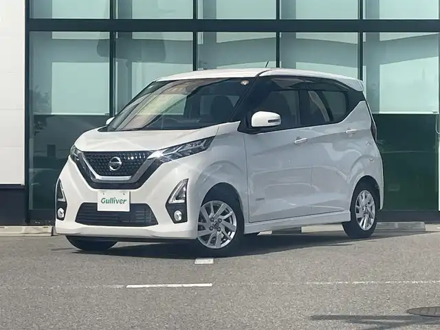 日産 デイズ ハイウェイスターX 和歌山県 2020(令2)年 1.6万km ホワイトパール 純正9インチナビ（MM319D-L)/フルセグTV/（AM/FM/DVD/Bluetooth）/衝突軽減ブレーキ/横滑り防止機能/オートライト/前後コーナーセンサー/前後ドラレコ/オートライト/オートマチックハイビーム/ステアリングリモコン/プッシュスタート/LEDヘッドライト/フォグランプ/ドアバイザー/前列純正フロアマット/純正14インチアルミホイール