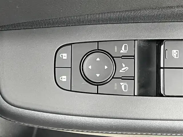 日産 ノート X 岡山県 2021(令3)年 2.4万km オーロラフレアブルーパール 社外メモリーナビ/【AM/FM/CD/DVD/Bluetooth/フルセグTV】/型番:CN-RE07WD/純正エアロ/前席シートヒーター/ステアリングヒーター/ETC/コーナーセンサー（前後）/バックカメラ/衝突軽減ブレーキシステム/ステアリングスイッチ/スマートキー/純正フロアマット/LEDヘッドライト/LEDフォグランプ/オートハイビーム