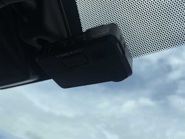 日産 ノート e－パワー ニスモ 徳島県 2017(平29)年 5.3万km ブリリアントホワイトパール 純正8インチナビ　MM517D-W/(SD/Bluetooth/CD/FM/AM/USB)/全方位カメラ/ドライブレコーダー/ETC2.0/レーンキープアシストシステム/デジタルインナーミラー/ドアバイザー/クリアランスソナー/エマージェンシーブレーキ/オートライト/LEDヘッドライト/純正フロアマット/プッシュスタート/スマートキー