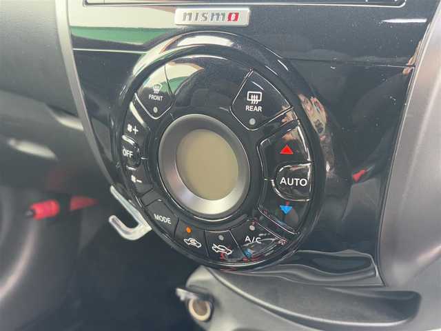 日産 ノート e－パワー ニスモ 徳島県 2017(平29)年 5.3万km ブリリアントホワイトパール 純正8インチナビ　MM517D-W/(SD/Bluetooth/CD/FM/AM/USB)/全方位カメラ/ドライブレコーダー/ETC2.0/レーンキープアシストシステム/デジタルインナーミラー/ドアバイザー/クリアランスソナー/エマージェンシーブレーキ/オートライト/LEDヘッドライト/純正フロアマット/プッシュスタート/スマートキー