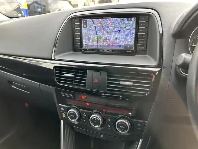 マツダ ＣＸ－５ XD 兵庫県 2014(平26)年 6.8万km ジェットブラックマイカ (株)IDOMが運営する【じしゃロン西宮店】の自社ローン専用車両になります。こちらは現金またはオートローンご利用時の価格です。自社ローンご希望の方は別途その旨お申付け下さい/SDナビ/ワンセグテレビ/バックカメラ/アイドリングストップ/クルーズコントロール/ETC