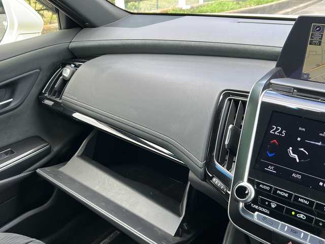 トヨタ クラウン ハイブリッド RS アドバンス 茨城県 2019(平31)年 3.8万km ホワイトパールクリスタルシャイン 純正SDナビ/CD/USB/BT/フルセグTV/バックカメラ/ヘッドアップディスプレイ/前後コーナーセンサー/横滑り防止システム/レーンキープアシスト/衝突被害軽減システム/レーダークルーズコントロール/LEDオートライト/オートマチックハイビーム/パワーシート/純正18インチアルミホイール/パドルシフト/前方ドライブレコーダー/ステアリングリモコン/スマートキー/プッシュスタート/ETC2.0