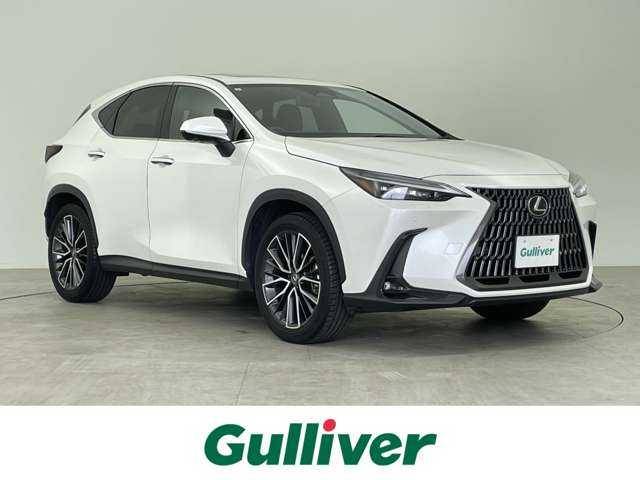 レクサス ＮＸ 350h バージョンL 千葉県 2023(令5)年 1.9万km ソニッククォーツ セーフティシステムプラス/・プリクラッシュセーフティ/・レーントレーシングアラート/・ロードサインアシスト/・レーンディパーチャーアラート/・レーダークルーズコントロール/・アクティブドライビングアシスト/・アダプティブハイビーム/・緊急時操舵支援/・レーンチェンジアシスト/・フロントクロストラフィックアラート/ブラインドスポットモニター/純正14インチディスプレイナビ/・Bluetooth接続/・フルセグTV/パノラミックビューモニター/AC100V電源/前後コーナーセンサー/シートヒーター/エアーシート/ビルトインETC