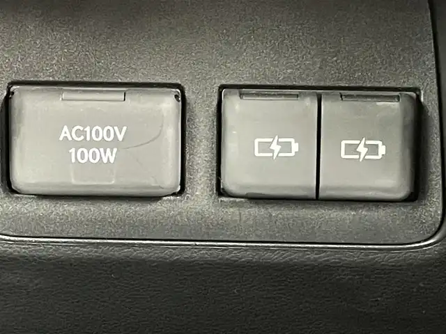 レクサス ＮＸ 350h バージョンL 千葉県 2023(令5)年 1.9万km ソニッククォーツ セーフティシステムプラス/・プリクラッシュセーフティ/・レーントレーシングアラート/・ロードサインアシスト/・レーンディパーチャーアラート/・レーダークルーズコントロール/・アクティブドライビングアシスト/・アダプティブハイビーム/・緊急時操舵支援/・レーンチェンジアシスト/・フロントクロストラフィックアラート/ブラインドスポットモニター/純正14インチディスプレイナビ/・Bluetooth接続/・フルセグTV/パノラミックビューモニター/AC100V電源/前後コーナーセンサー/シートヒーター/エアーシート/ビルトインETC