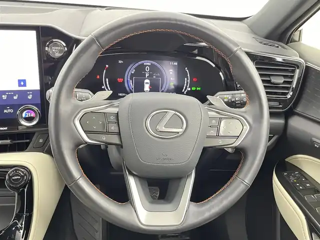 レクサス ＮＸ 350h バージョンL 千葉県 2023(令5)年 1.9万km ソニッククォーツ セーフティシステムプラス/・プリクラッシュセーフティ/・レーントレーシングアラート/・ロードサインアシスト/・レーンディパーチャーアラート/・レーダークルーズコントロール/・アクティブドライビングアシスト/・アダプティブハイビーム/・緊急時操舵支援/・レーンチェンジアシスト/・フロントクロストラフィックアラート/ブラインドスポットモニター/純正14インチディスプレイナビ/・Bluetooth接続/・フルセグTV/パノラミックビューモニター/AC100V電源/前後コーナーセンサー/シートヒーター/エアーシート/ビルトインETC