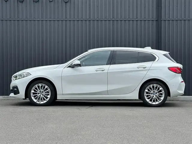 ＢＭＷ １１８ｄ プレイ エディションジョイ+ 福島県 2021(令3)年 5.9万km アルピンホワイトⅢ ワンオーナー/アクティブクルーズコントロール/黒レザーシート/メモリ付パワーシート/シートヒーター/インテリジェントセーフティ/純正ナビ/バックカメラ/ブラインドスポットモニター/レーンキープ/コンフォートアクセス/社外16インチ冬タイヤ積込（205/55/16）/パワーバックドア/ミラー一体型ETC/前後ドラレコ/LEDオート/取扱説明書/保証書/スペアキー