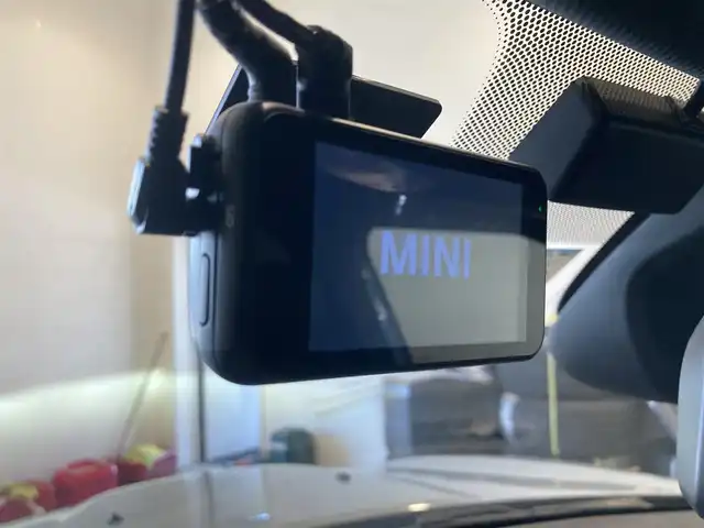 ＭＩＮＩ ＢＭＷ ミニ クロスオーバー クーパー D アンテイムドED 熊本県 2023(令5)年 1.9万km グレーⅡ ・スマートキー/・プッシュスタート/・インテリジェントセーフティ/・PDC自動起動/・パーキングアシスト/・クルーズコントロール(追従式)/・茶革シート/・前席シートヒーター /・純正メモリナビ/　【Bluetooth・USB・AppleCarPlay】/・バックカメラ/・ETC/・ドライブレコーダー(前後録画)/・パワーバックドア/・LEDヘッドランプ/・LEDフォグランプ/・UKテール/・純正マット