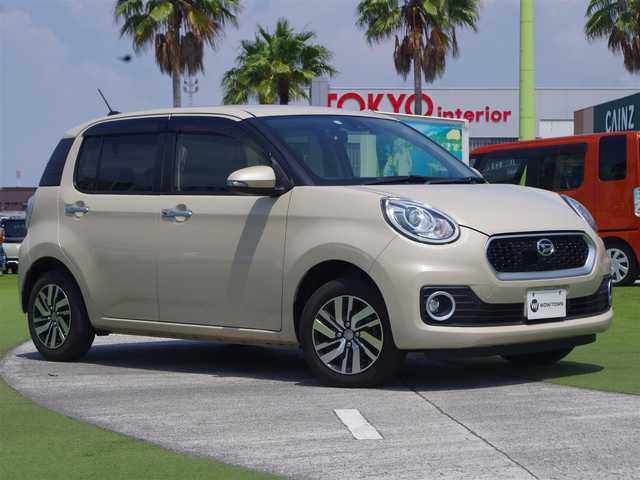 ダイハツ ブーン シルク Gパッケージ SAⅡ 千葉県 2018(平30)年 1.7万km パウダリーベージュメタリック スマートアシストII/エコアイドル/純正SDナビ/地デジTV/【DVD/CD再生機能　Bluetooth接続】/バックカメラ/ドライブレコーダー/革巻きステアリング/ETC/LEDヘッドライト/フォグライト/ウインカーミラー/リアコーナーセンサー/純正14インチアルミホイル/キーフリーシステム