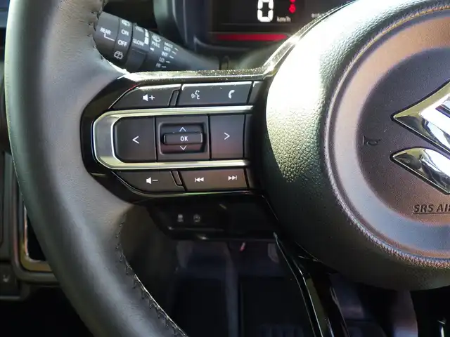 スズキ スペーシア カスタム HYBRID XS 千葉県 2024(令6)年 1.4万km ピュアホワイトP 純正9インチナビ/(Bluetooth/CD/DVD/HDMI/USB/ipod/AM/FM)/地デジフルセグ/全方位カメラ/ETC/ステアリングヒーター/アダプティブクルーズコントロール/衝突軽減ブレーキ/車線逸脱抑制機能/ヘッドアップディスプレイ/先行車発進お知らせ機能/標識認識機能/前席シートヒーター/電子パーキングシステム/ブレーキホールド/アイドリングストップ/ロールサンシェード/ウィンカーミラー/フロントフォグランプ/純正フロアマット/純正15インチアルミホイール