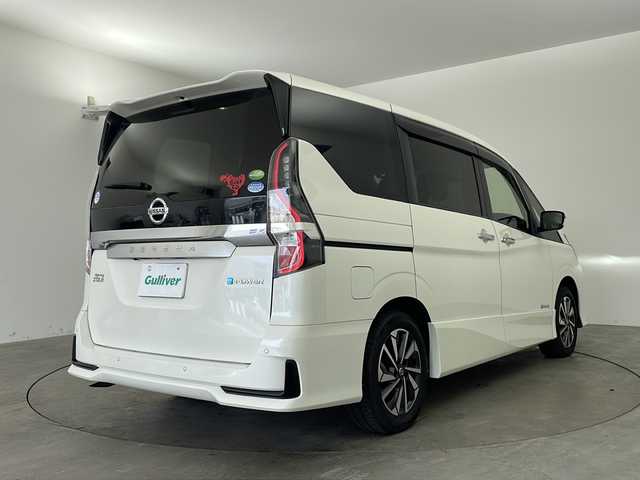 日産 セレナ e－パワー ハイウェイスター V 兵庫県 2020(令2)年 5.5万km ブリリアントホワイトパール ・純正10インチSDナビ（MM520D-L）/CD/DVD/BD/SD/BT/フルセグ/・バックカメラ/・ビルトインETC/・プロパイロット/・インテリジェントエマージェンシーブレーキ/・インテリジェントFCW＋LDW/・インテリジェントBSI＋BSW/・RCTA/・踏み間違い衝突防止アシスト/・標識検知機能/・車両接近通報装置/・両側パワースライドドア/・前席シートヒーター/・純正16インチアルミホイール/・前後ドライブレコーダー/・スマートキー/・LEDライト/・ステアリングヒーター