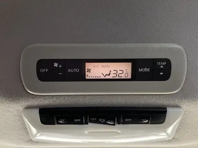 日産 セレナ ハイウェイスター V 栃木県 2020(令2)年 2.2万km ダイヤモンドブラック 純正ナビ/（CD/DVD/フルセグTV/Bluetooth）/バックカメラ/フロントカメラ/サイドカメラ/全周囲カメラ/エアロ/（サイド・リア）/プロパイロット/・インテリジェントエマージェンシーブレーキ/・踏み間違い衝突防止アシスト/・標識検知機能/・車線逸脱警報/・ハイビームアシスト/BSM/前後コーナーセンサー/ETC/両側パワースライドドア/オートライト/LEDヘッドライト/スマートキー/プッシュスタート/アイドリングストップ/ステアリングスイッチ/電動格納ミラー/純正アルミホイール/純正フロアマット