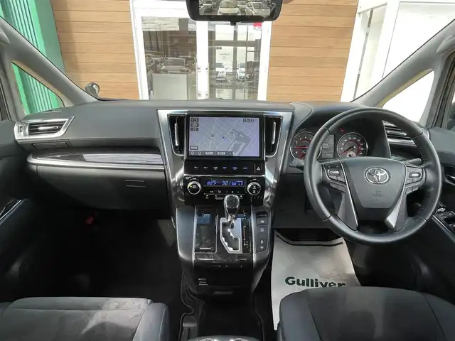 トヨタ アルファード S Aパッケージ 大分県 2019(令1)年 7.8万km ブラック ツインサンルーフ/純正ナビ【NSZN-Z68T】/・BT CD DVD AM FM フルセグTV/バックカメラ/フリップダウンモニター/両側パワースライドドア/デジタルインナーミラー/ETC/純正フロアマット/スマートキー/社外20インチアルミホイール/LEDヘッドライト/・オートハイビーム/トヨタセーフティセンス/・レーントレーシングアシスト【LTA】/・パーキングサポートブレーキ【PKSB】/・プリクラッシュセーフティ【PCS】/・クリアランスソナー/・ロードサインアシスト【RSA】/ブラインドスポットモニター