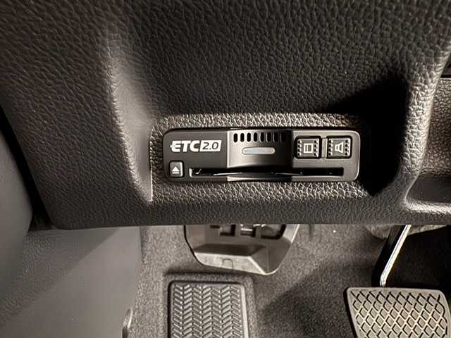 ホンダ ヴェゼル ハイブリッド e:HEV Z 兵庫県 2025(令7)年 0.1千km クリスタルブラックパール 登録済み未使用車/純正メモリナビ/（フルセグ/Bluetooth/AppleCarPlay/AndroidAuto）/純正ディスプレイオーディオ/バックカメラ/ビルトインETC2.0/ワイヤレス充電/パドルシフト/パワーバックドア/ハーフレザーシート/LEDヘッドライト/LEDフォグ/純正18インチアルミホイール/コーナーセンサー/ACC/PCS/BSM/LKA