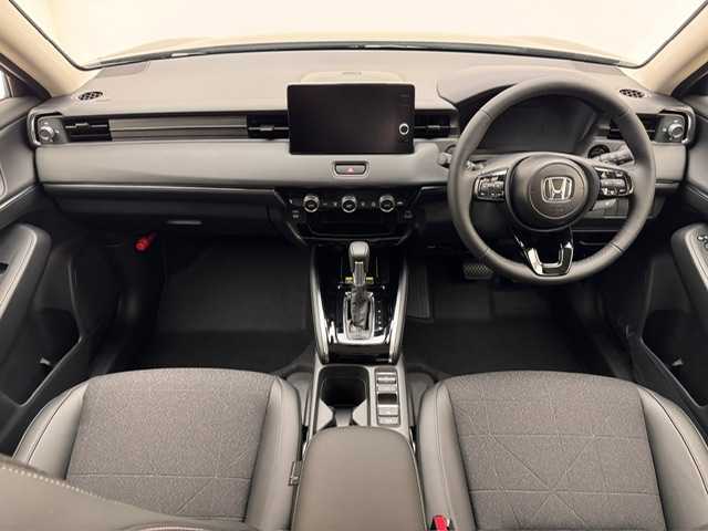 ホンダ ヴェゼル ハイブリッド e:HEV Z 兵庫県 2025(令7)年 0.1千km クリスタルブラックパール 登録済み未使用車/純正メモリナビ/（フルセグ/Bluetooth/AppleCarPlay/AndroidAuto）/純正ディスプレイオーディオ/バックカメラ/ビルトインETC2.0/ワイヤレス充電/パドルシフト/パワーバックドア/ハーフレザーシート/LEDヘッドライト/LEDフォグ/純正18インチアルミホイール/コーナーセンサー/ACC/PCS/BSM/LKA