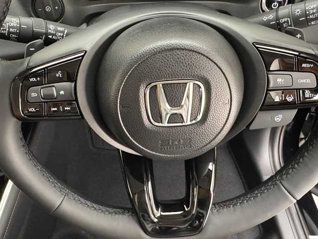 ホンダ ヴェゼル ハイブリッド e:HEV Z 兵庫県 2025(令7)年 0.1千km クリスタルブラックパール 登録済み未使用車/純正メモリナビ/（フルセグ/Bluetooth/AppleCarPlay/AndroidAuto）/純正ディスプレイオーディオ/バックカメラ/ビルトインETC2.0/ワイヤレス充電/パドルシフト/パワーバックドア/ハーフレザーシート/LEDヘッドライト/LEDフォグ/純正18インチアルミホイール/コーナーセンサー/ACC/PCS/BSM/LKA