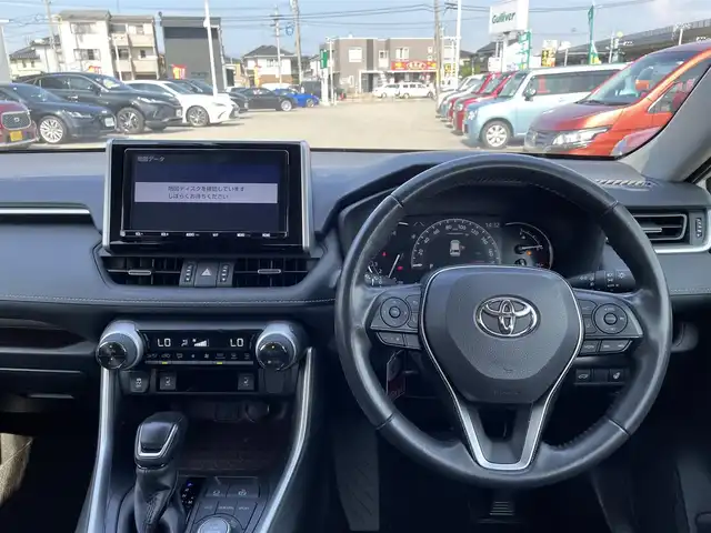 トヨタ ＲＡＶ４ G Zパッケージ 石川県 2019(令1)年 3.9万km ホワイトパールクリスタルシャイン 純正9型ナビ/フルセグTV/バックカメラ/LEDヘッドライト/ETC/革シート/シートヒーター/パワーバックドア/スマートキー/プッシュスタート/電動ミラー/トヨタセーフティセンス/レーダークルーズ/コーナーセンサー/デジタルミラー/寒冷地仕様/ブラインドスポットモニター/オートライト