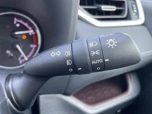 トヨタ ＲＡＶ４ G Zパッケージ 石川県 2019(令1)年 3.9万km ホワイトパールクリスタルシャイン 純正9型ナビ/フルセグTV/バックカメラ/LEDヘッドライト/ETC/革シート/シートヒーター/パワーバックドア/スマートキー/プッシュスタート/電動ミラー/トヨタセーフティセンス/レーダークルーズ/コーナーセンサー/デジタルミラー/寒冷地仕様/ブラインドスポットモニター/オートライト