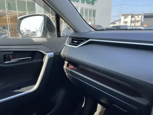 トヨタ ＲＡＶ４ G Zパッケージ 石川県 2019(令1)年 3.9万km ホワイトパールクリスタルシャイン 純正9型ナビ/フルセグTV/バックカメラ/LEDヘッドライト/ETC/革シート/シートヒーター/パワーバックドア/スマートキー/プッシュスタート/電動ミラー/トヨタセーフティセンス/レーダークルーズ/コーナーセンサー/デジタルミラー/寒冷地仕様/ブラインドスポットモニター/オートライト