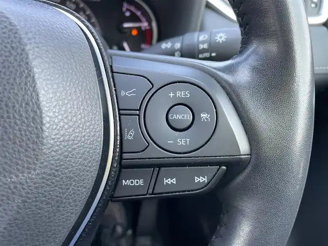 トヨタ ＲＡＶ４ G Zパッケージ 石川県 2019(令1)年 3.9万km ホワイトパールクリスタルシャイン 純正9型ナビ/フルセグTV/バックカメラ/LEDヘッドライト/ETC/革シート/シートヒーター/パワーバックドア/スマートキー/プッシュスタート/電動ミラー/トヨタセーフティセンス/レーダークルーズ/コーナーセンサー/デジタルミラー/寒冷地仕様/ブラインドスポットモニター/オートライト