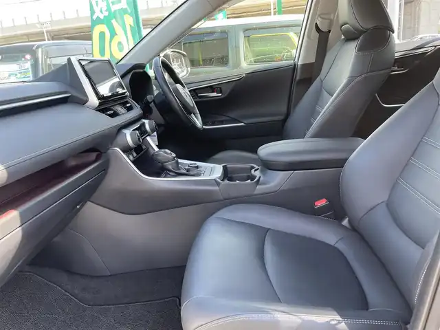 トヨタ ＲＡＶ４ G Zパッケージ 石川県 2019(令1)年 3.9万km ホワイトパールクリスタルシャイン 純正9型ナビ/フルセグTV/バックカメラ/LEDヘッドライト/ETC/革シート/シートヒーター/パワーバックドア/スマートキー/プッシュスタート/電動ミラー/トヨタセーフティセンス/レーダークルーズ/コーナーセンサー/デジタルミラー/寒冷地仕様/ブラインドスポットモニター/オートライト
