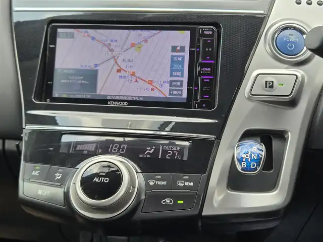 トヨタ プリウス α G ツーリングセレクション 鹿児島県 2015(平27)年 8.4万km ホワイトパールクリスタルシャイン モデリスタエアロ（リア／フロントスポイラー）　/クルーズコントロール　/ビルトインＥＴＣ　/前後ドライブレコーダー　/社外ＳＤナビ（ＭＤＶ－Ｘ７０２Ｗ）　/Ｂｌｕｅｔｏｏｔｈオーディオ　/バックカメラ　/フルセグテレビ/D席パワーシート/ハーフレザーシート/プッシュスタート/スマートキー/アイドリングストップ/カーテンエアバッグ/エアバッグ(W+サイド)