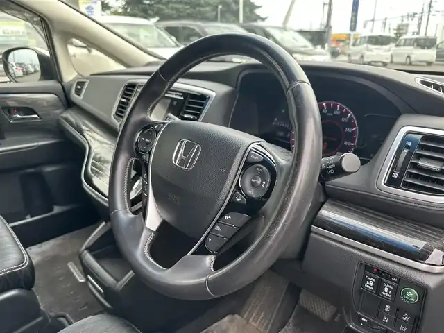 ホンダ オデッセイ アブソルート 道北・旭川 2015(平27)年 14万km ホワイトオーキッドパール (株)IDOMが運営する【じしゃロン旭川店】の自社ローン専用車両になります。こちらは現金またはオートローンご利用時の価格です。自社ローンご希望の方は別途その旨お申付け下さい/　/・純正ナビ(CD/DVD/BT/フルセグ)/・バックカメラ/・ETC/・レーダーブレーキ/・クルーズコントロール/・パドルシフト/・ステアリングリモコン/・両側パワースライドドア/・プッシュスタート/・スマートキー1個/・フォグランプ