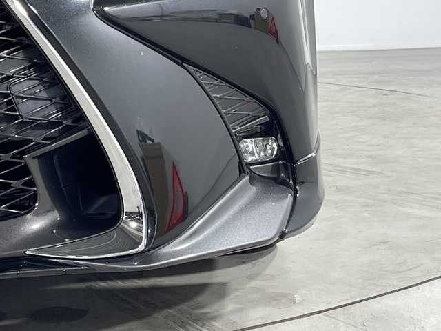 レクサス ＧＳ 300h Fスポーツ 福岡県 2017(平29)年 13.3万km グラファイトブラックガラスフレーク 純正メーカーナビ（CD/DVD/BTA/AUX） バックカメラ フルセグTV 追従型クルーズコントロール ブラインドスポットモニター レーンキープアシスト サンルーフ 電動リアゲート 前席パワーシート パドルシフト オートマチックハイビーム LEDヘッドライト 保証書付き 取扱説明書付き スマートキー ベンチシート 前方ドライブレコーダー 純正フロアマット レザーシート ヒートシーター エアシート 純正アルミホイール 前後コーナーセンサー カーテンエアバッグ 衝突被害軽減システム 盗難防止装置