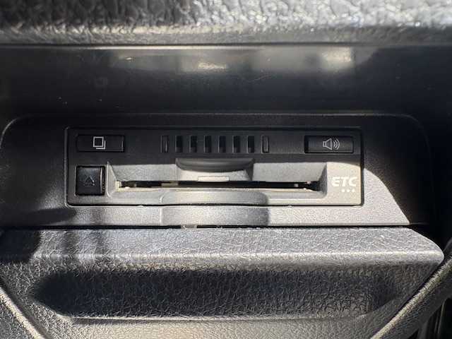 トヨタ ヴォクシー ZS 煌Ⅱ 大阪府 2020(令2)年 5.1万km ブラック ＡＬＰＩＮＥ１１インチナビ　/ＡＬＰＩＮＥフリップダウンモニター　/両側パワースライドドア　/クルーズコントロール　/ＨＤＭＩ　/前後コーナーセンサー　/前後ドラレコ　/ビルトインＥＴＣ　/ＬＥＤヘッドライト/