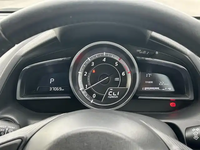 マツダ デミオ XD ツーリング 岡山県 2016(平28)年 3.7万km ソウルレッドプレミアムメタリック 登録時走行距離37069km/純正マツダコネクトナビ/フルセグTV(AM/FM/CD/DVD/Bluetooth)/バックカメラ/ETC/ヘッドアップディスプレイ/クルーズコントロール/横滑り防止装置/アイドリングストップ/オートライト/コーナーセンサー/D/N席シートヒーター/USB入力端子/プッシュスタート/スマートキー/純正フロアマット/16インチ純正AW