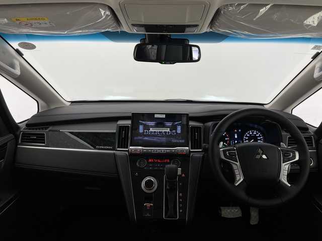 三菱 デリカＤ：５ シャモニー 長野県 2025(令7)年 0.1千km 黒 登録済み未使用者/純正アルパインナビ/三菱e-Assist/衝突被害軽減ブレーキ（FCM）/踏み間違い防止アシスト（EAPM）/アダプティブクルーズコントロール（ACC）/車線逸脱警報システム（LTW）/先行車発進通知［LCDN］/ブラインドスポットモニター (BSM)/バックカメラ/両側パワースライド/パワーバックドア/前席シートヒーター/ステリングヒーター/アイドリングストップ/純正18インチAW/スペアーキー/車両取扱説明書/保証書