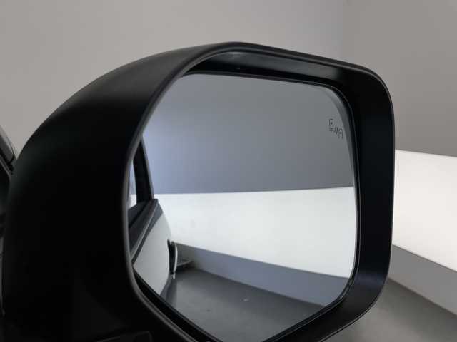 三菱 デリカＤ：５ シャモニー 長野県 2025(令7)年 0.1千km 黒 登録済み未使用者/純正アルパインナビ/三菱e-Assist/衝突被害軽減ブレーキ（FCM）/踏み間違い防止アシスト（EAPM）/アダプティブクルーズコントロール（ACC）/車線逸脱警報システム（LTW）/先行車発進通知［LCDN］/ブラインドスポットモニター (BSM)/バックカメラ/両側パワースライド/パワーバックドア/前席シートヒーター/ステリングヒーター/アイドリングストップ/純正18インチAW/スペアーキー/車両取扱説明書/保証書