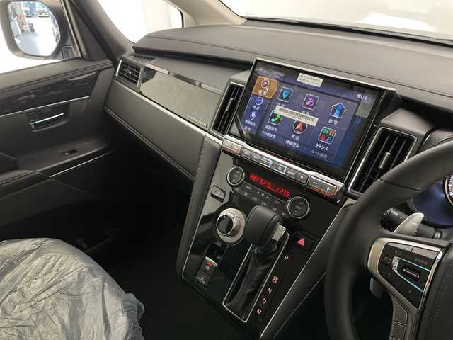 三菱 デリカＤ：５ シャモニー 長野県 2025(令7)年 0.1千km 黒 登録済み未使用者/純正アルパインナビ/三菱e-Assist/衝突被害軽減ブレーキ（FCM）/踏み間違い防止アシスト（EAPM）/アダプティブクルーズコントロール（ACC）/車線逸脱警報システム（LTW）/先行車発進通知［LCDN］/ブラインドスポットモニター (BSM)/バックカメラ/両側パワースライド/パワーバックドア/前席シートヒーター/ステリングヒーター/アイドリングストップ/純正18インチAW/スペアーキー/車両取扱説明書/保証書