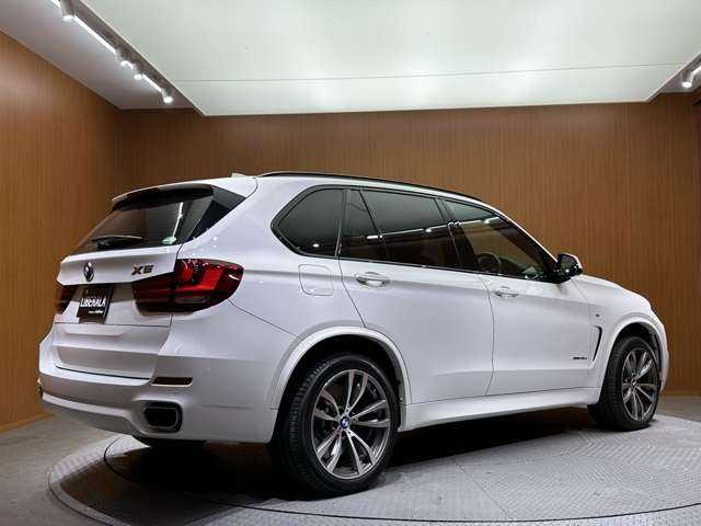 ＢＭＷ Ｘ５ xDrive 35d Mスポーツ 千葉県 2017(平29)年 3.7万km アルピンホワイトⅢ ワンオーナーセレクトＰＫＧ　/ｈａｒｍａｎｋａｒｄｏｎ　/サンルーフ　/ＡＣＣ　/黒革シート　/パワーシート　/前後席シートヒーター　/電動リアゲート　/コンフォートアクセス　/インテリジェントセーフティ　/ＬＤＷ