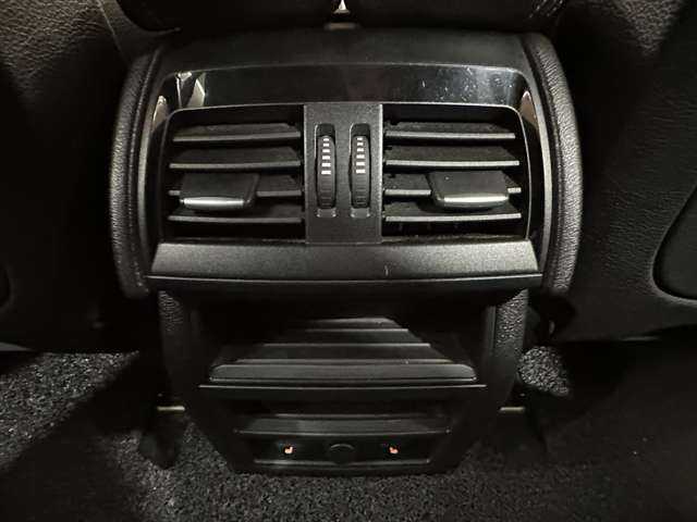 ＢＭＷ Ｘ５ xDrive 35d Mスポーツ 千葉県 2017(平29)年 3.7万km アルピンホワイトⅢ ワンオーナーセレクトＰＫＧ　/ｈａｒｍａｎｋａｒｄｏｎ　/サンルーフ　/ＡＣＣ　/黒革シート　/パワーシート　/前後席シートヒーター　/電動リアゲート　/コンフォートアクセス　/インテリジェントセーフティ　/ＬＤＷ