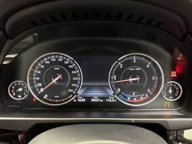 ＢＭＷ Ｘ５ xDrive 35d Mスポーツ 千葉県 2017(平29)年 3.7万km アルピンホワイトⅢ ワンオーナーセレクトＰＫＧ　/ｈａｒｍａｎｋａｒｄｏｎ　/サンルーフ　/ＡＣＣ　/黒革シート　/パワーシート　/前後席シートヒーター　/電動リアゲート　/コンフォートアクセス　/インテリジェントセーフティ　/ＬＤＷ